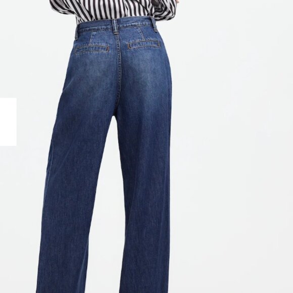 The Harlow Wide-Leg Jean in Fieldale Wash: Airy Denim Edition - Picture 3 of 4